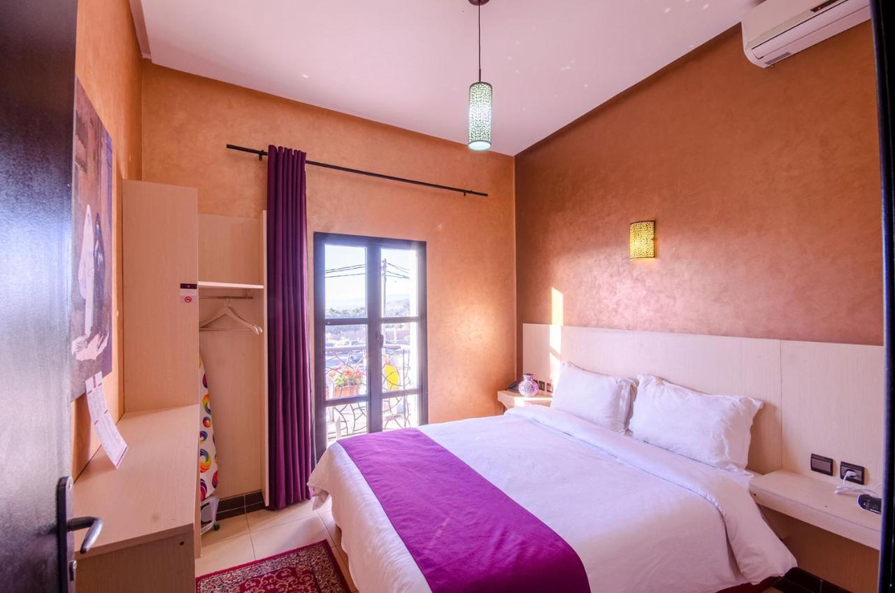 Inou Hotel 2*